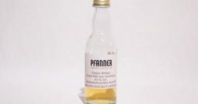 Tasting Pfanner Classic Whisky