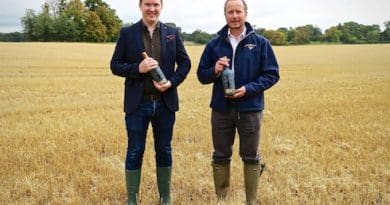 Andrew Lyall, Lead Engineer of arc-net, with Alex Bruce, Managaing Director and Master Blender of Adelphi
