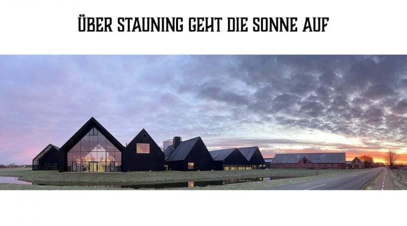 Über Stauning geht die Sonne auf