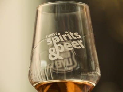 SPEY Tenné im Glas
