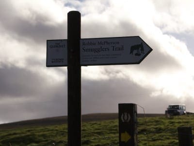 Wegweiser zum Robbie MacPhersons Smugglers Trail